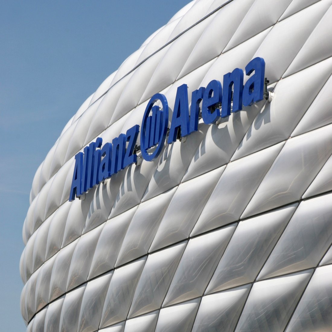 Allianz Arena Leuchtbuchstaben
